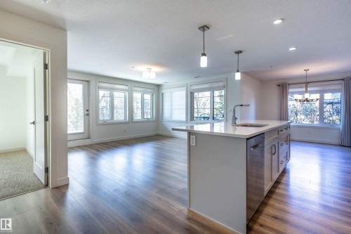 108 5025 Edgemont Boulevard, Edmonton, AB - Indoor Photo Showing Kitchen