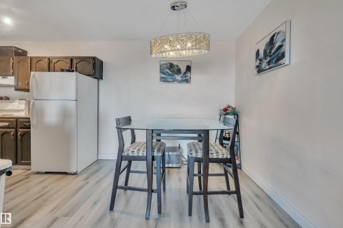 802 10145 109 Street, Edmonton, AB - Indoor