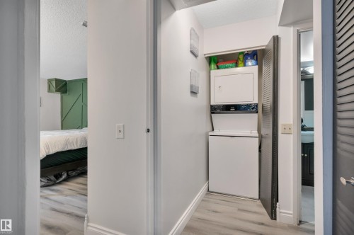 802 10145 109 Street, Edmonton, AB - Indoor