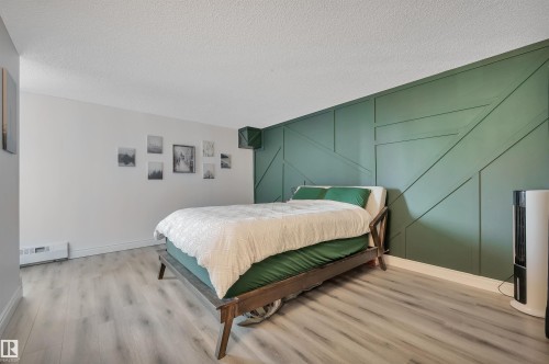802 10145 109 Street, Edmonton, AB - Indoor Photo Showing Bedroom