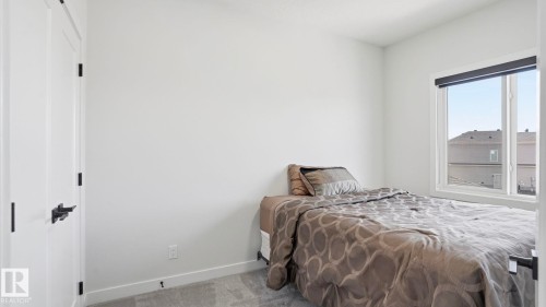 10 Meadowview Way, Leduc, AB - Indoor Photo Showing Bedroom