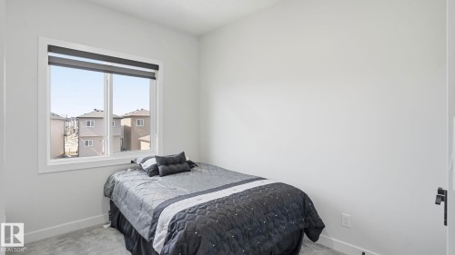10 Meadowview Way, Leduc, AB - Indoor Photo Showing Bedroom