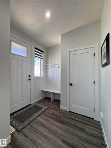 10 Meadowview Way, Leduc, AB - Indoor Photo Showing Other Room