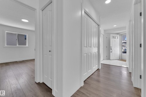 6741 162A Avenue, Edmonton, AB - Indoor Photo Showing Other Room