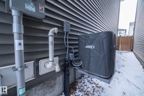 2088 Graydon Hill Crescent, Edmonton, AB -  With Exterior