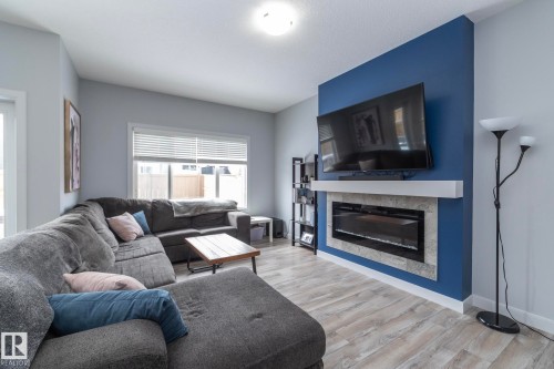 2088 Graydon Hill Crescent, Edmonton, AB - Indoor Photo Showing Living Room With Fireplace