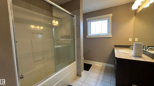 315 401 Southfork Drive, Leduc, AB - Indoor Photo Showing Bathroom