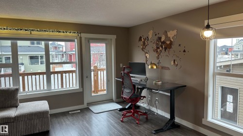 315 401 Southfork Drive, Leduc, AB - Indoor Photo Showing Office