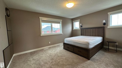 315 401 Southfork Drive, Leduc, AB - Indoor Photo Showing Bedroom