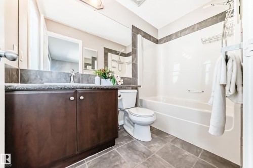 1520 70 Street, Edmonton, AB - Indoor Photo Showing Bathroom