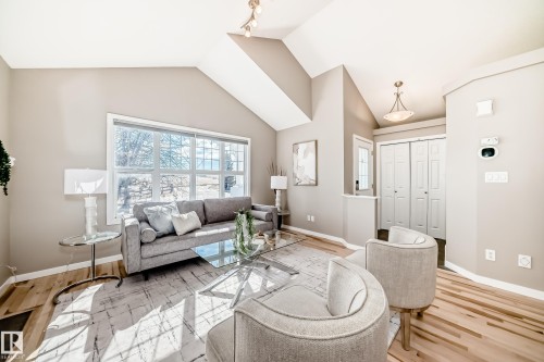 1520 70 Street, Edmonton, AB - Indoor Photo Showing Living Room