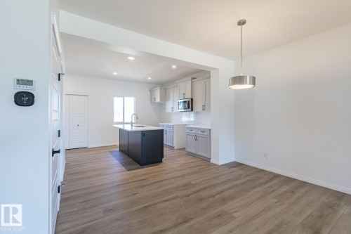 219 Wattle Road, Leduc, AB - Indoor Photo Showing Kitchen