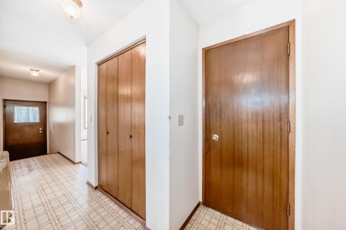 14237 22A Street, Edmonton, AB - Indoor Photo Showing Other Room