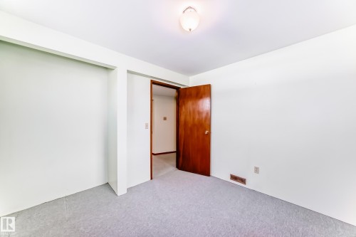 14237 22A Street, Edmonton, AB - Indoor Photo Showing Other Room
