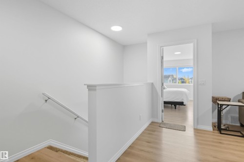 2631 Donaghey Crescent, Edmonton, AB - Indoor Photo Showing Other Room