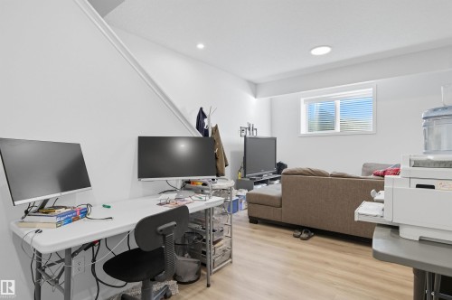 2631 Donaghey Crescent, Edmonton, AB - Indoor Photo Showing Office