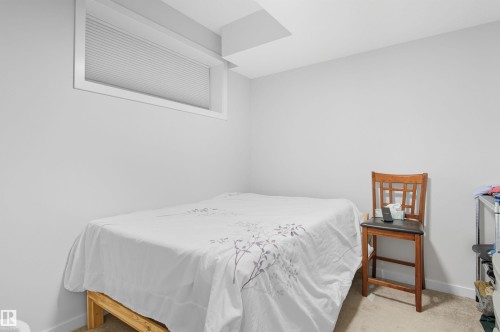 2631 Donaghey Crescent, Edmonton, AB - Indoor Photo Showing Bedroom
