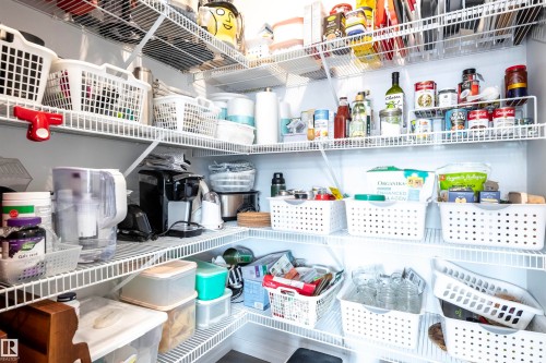 2631 Donaghey Crescent, Edmonton, AB - Indoor