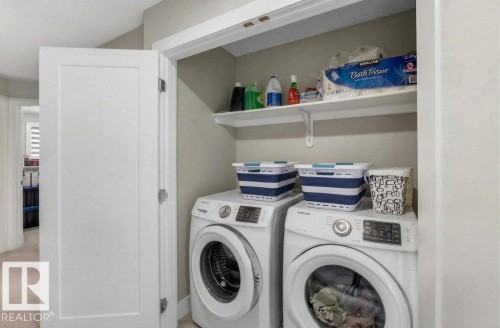 994 Berg Place, Leduc, AB - Indoor Photo Showing Laundry Room
