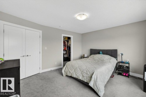 994 Berg Place, Leduc, AB - Indoor Photo Showing Bedroom