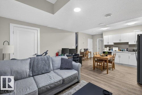 994 Berg Place, Leduc, AB - Indoor
