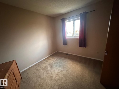 2807 35 Street, Edmonton, AB - Indoor Photo Showing Other Room
