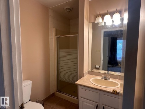 2807 35 Street, Edmonton, AB - Indoor Photo Showing Bathroom