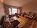 2807 35 Street, Edmonton, AB  - Indoor Photo Showing Living Room 