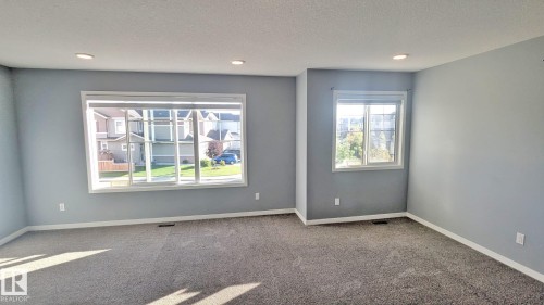 2318 Cassidy Way, Edmonton, AB - Indoor Photo Showing Other Room