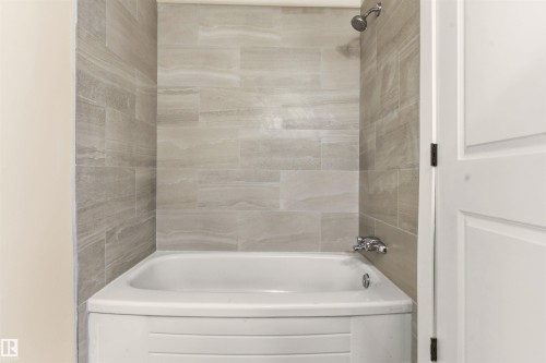 12 1411 Mill Woods Road E, Edmonton, AB - Indoor Photo Showing Bathroom