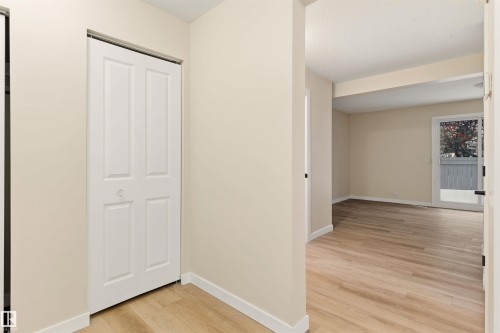 12 1411 Mill Woods Road E, Edmonton, AB - Indoor Photo Showing Other Room