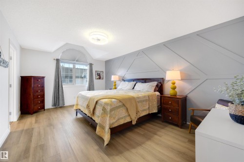 23 882 Ryan Place, Edmonton, AB - Indoor Photo Showing Bedroom