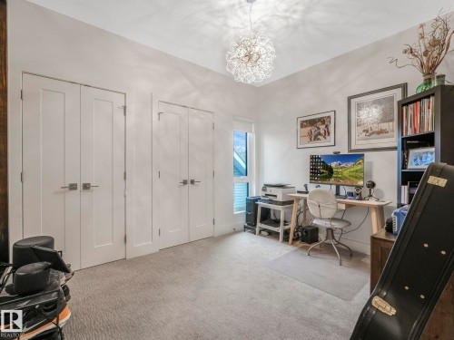 6720 105A Street, Edmonton, AB - Indoor