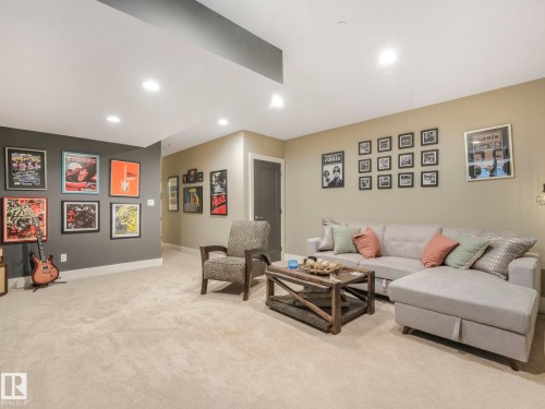 6720 105A Street, Edmonton, AB - Indoor