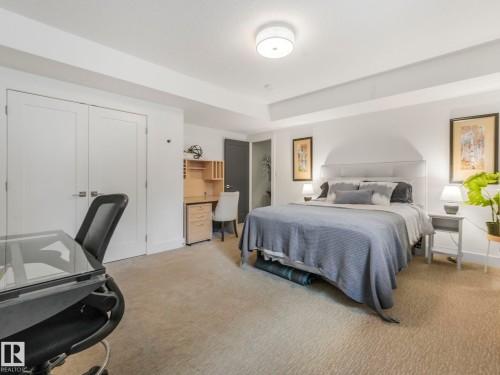 6720 105A Street, Edmonton, AB - Indoor Photo Showing Bedroom