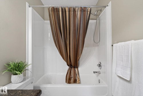 149 5604 199 Street, Edmonton, AB - Indoor Photo Showing Bathroom