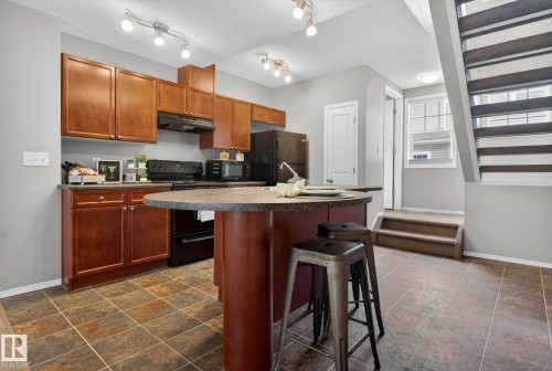 149 5604 199 Street, Edmonton, AB - Indoor Photo Showing Kitchen