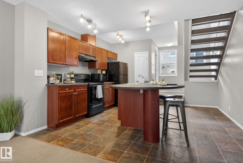 149 5604 199 Street, Edmonton, AB - Indoor Photo Showing Kitchen