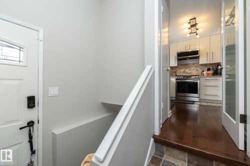 7123 39A Avenue Nw, Edmonton, AB - Indoor