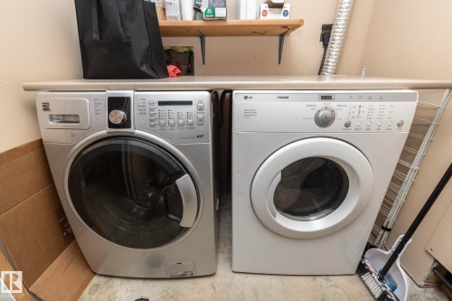 7123 39A Avenue Nw, Edmonton, AB - Indoor Photo Showing Laundry Room