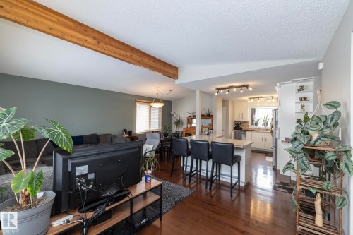 7123 39A Avenue Nw, Edmonton, AB - Indoor