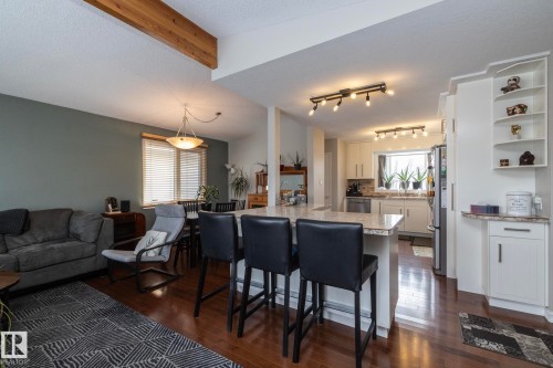 7123 39A Avenue Nw, Edmonton, AB - Indoor