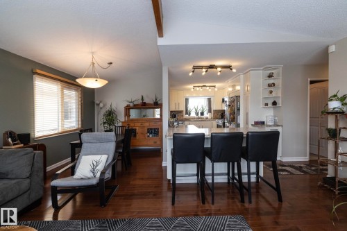 7123 39A Avenue Nw, Edmonton, AB - Indoor