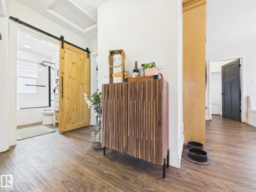 8746 84 Avenue, Edmonton, AB - Indoor Photo Showing Other Room