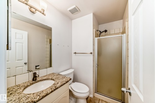 4714 26 Avenue, Edmonton, AB - Indoor Photo Showing Bathroom