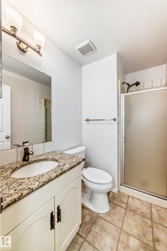 4714 26 Avenue, Edmonton, AB - Indoor Photo Showing Bathroom