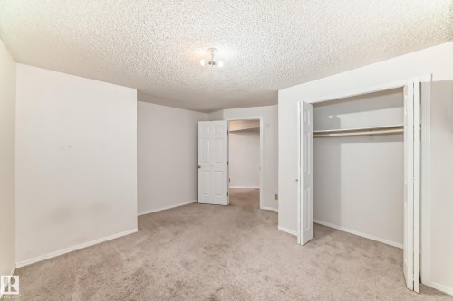 4714 26 Avenue, Edmonton, AB - Indoor Photo Showing Other Room