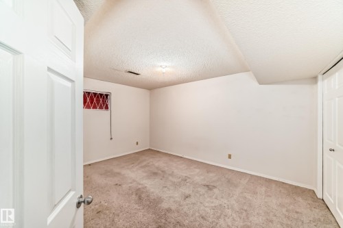 4714 26 Avenue, Edmonton, AB - Indoor Photo Showing Other Room
