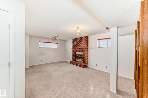 4714 26 Avenue, Edmonton, AB - Indoor