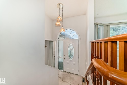 4714 26 Avenue, Edmonton, AB - Indoor Photo Showing Other Room